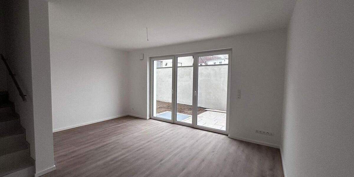 Reihenmittelhaus Andernach - 5 Zimmer, 127 m&sup2;, 1.595&euro; | Angebot:25835774