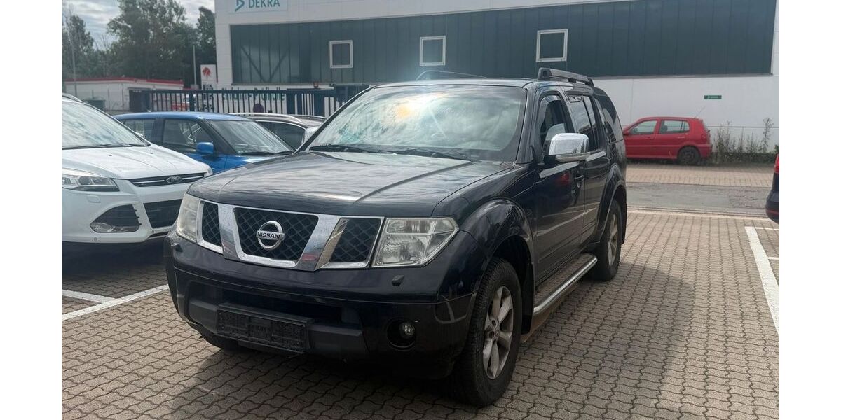 Nissan Pathfinder 208.000 km 2.000 &euro; Seelze 30926