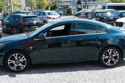 Opel Insignia 93.000 km 11.999 &euro; Paderborn 33100