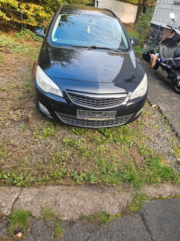 Opel Astra 302.000 km 2.800 € Driedorf 35759