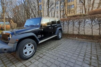 Jeep Wrangler 155.000 km 18.600 &euro; München 81927