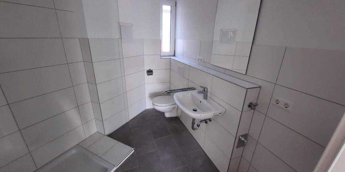 Etagenwohnung Engen Neuhausen - 2 Zimmer, 58 m&sup2;, 780&euro; | Angebot:25409909