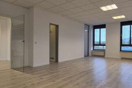 Büro in Laatzen 1.290 € 145 m² zimmer