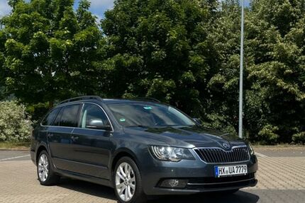 Skoda Superb 242.500 km 10.799 &euro; Holzminden 37603