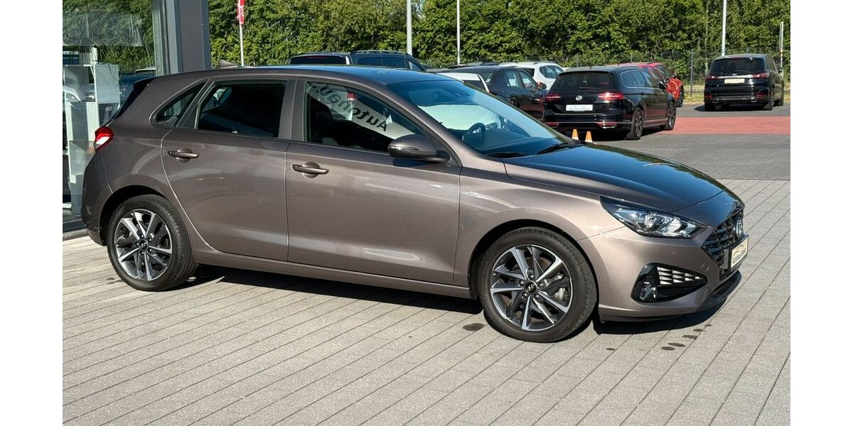 Hyundai i30 38.911 km 17.900 &euro; Olfen 59399