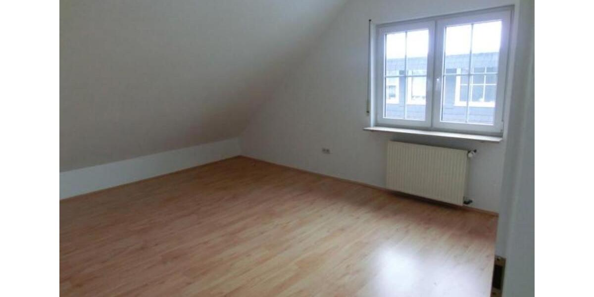 Geschmackvolle 3-Raum-Wohnung mit großem Balkon 3 zimmer