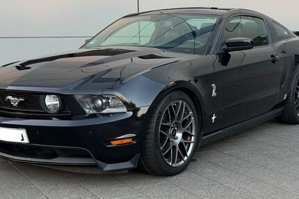 Ford Mustang 89.600 km 26.980 &euro; Heilbronn 74074