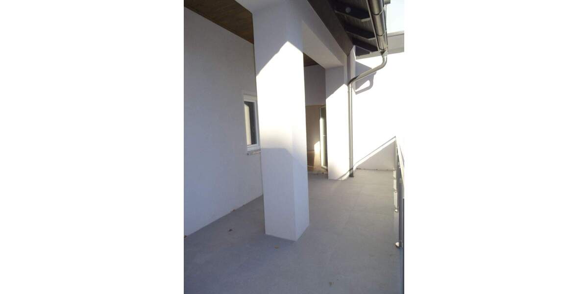 Zimmer Rathenow Rathenow West - 4 Zimmer, 145 m&sup2;, 1.160&euro; | Angebot:25665406