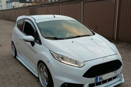 Ford Fiesta 93.500 km 8.500 &euro; Nürnberg 90431