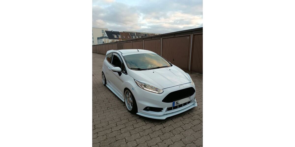 Ford Fiesta 93.500 km 8.500 &euro; Nürnberg 90431