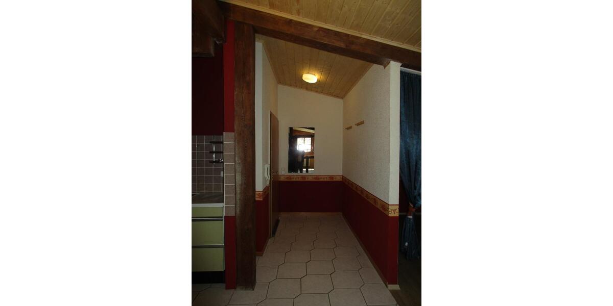 Dachgeschoßwohnung Hofbieber - 1 Zimmer, 70 m&sup2;, 380&euro; | Angebot:24646356