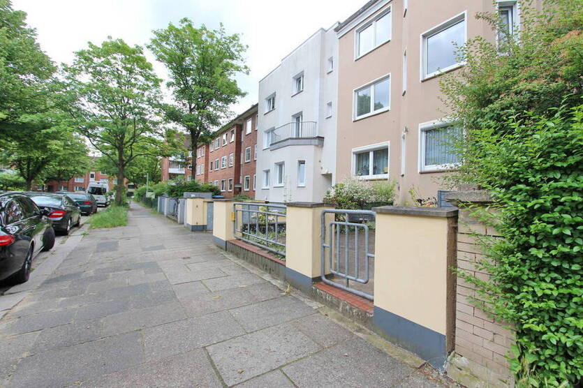 3,5 Zimmer Wohnung in ruhiger Seitenstraße in Barmbek-Süd.