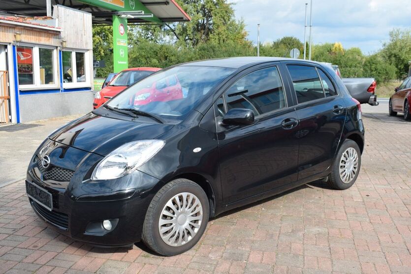 Daihatsu Charade 126.000 km 6.900 € Walldürn 74731