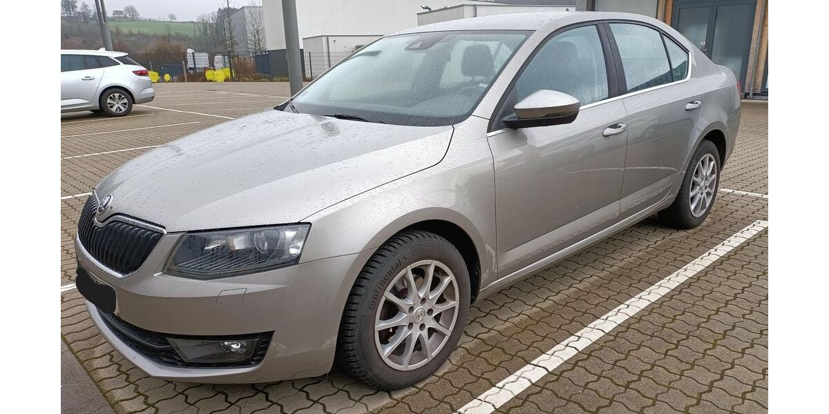 Skoda Octavia 99.500 km 9.900 &euro; Overath 51491