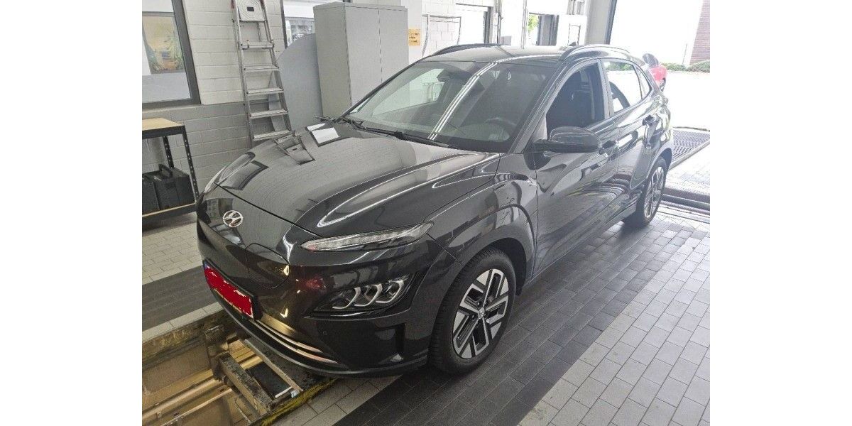Hyundai KONA 48.289 km 19.000 &euro; Hennef 53773