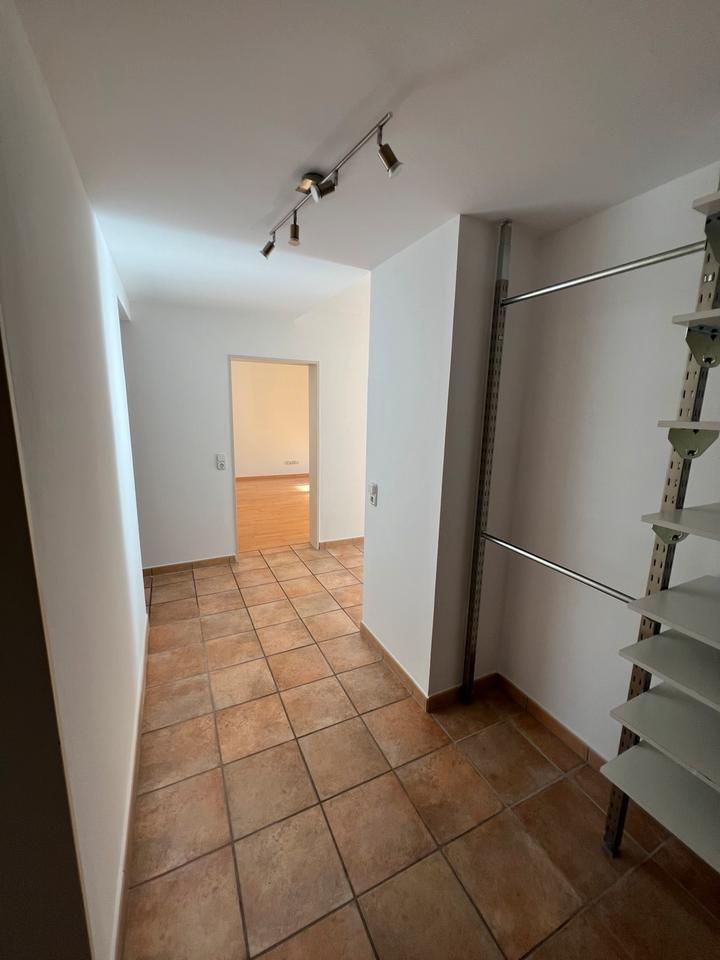 PROVISIONSFREI u. Bezugsfrei, 3,5Zi- Wohnung Nähe S-Bahn
