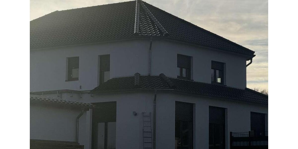 Neubau Haus zur Vermietung 11 zimmer