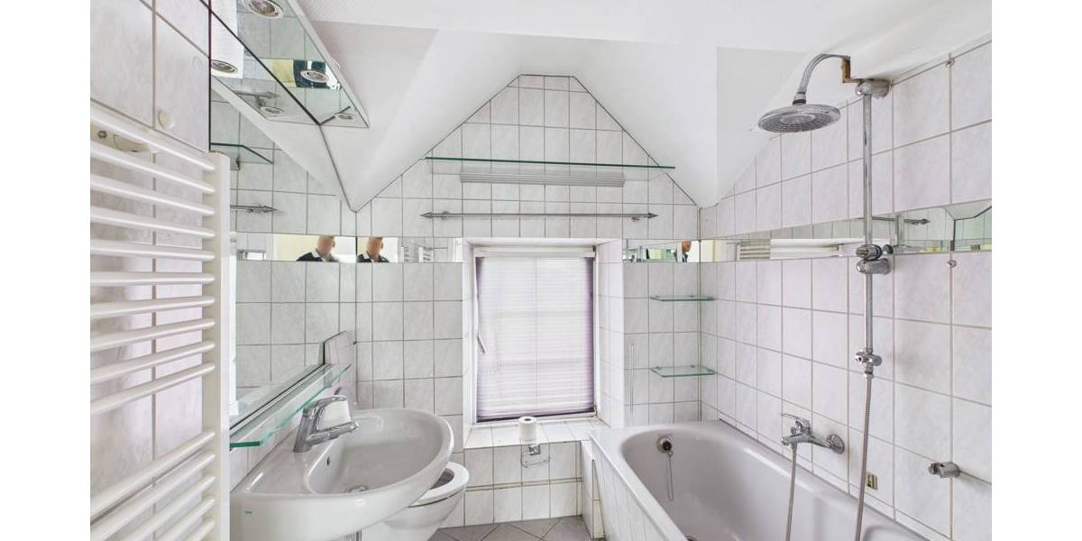 Einfamilienhaus Welschbillig - 7 Zimmer, 120 m&sup2;, 165.000&euro; | Angebot:25730456