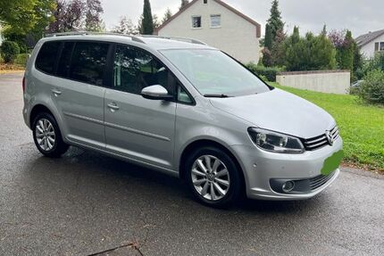 VW Touran 130.000 km 15.880 € uhingen 73066