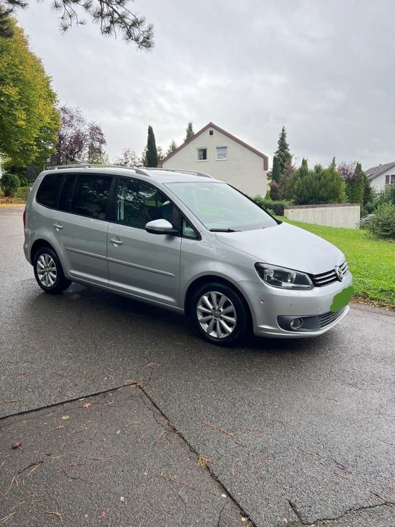 VW Touran 130.000 km 15.880 € uhingen 73066