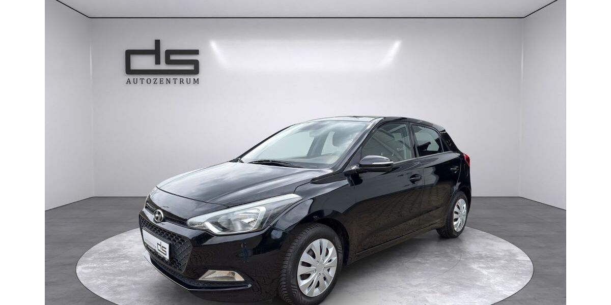 Hyundai i20 71.516 km 7.990 &euro; Grevenbroich 41515