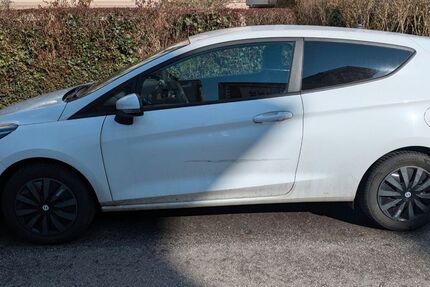 Ford Fiesta 131.000 km 6.300 &euro; Lübeck 23560