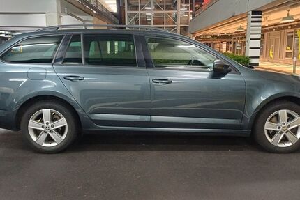 Skoda Octavia 190.000 km 9.900 &euro; Esslingen am Neckar 73733