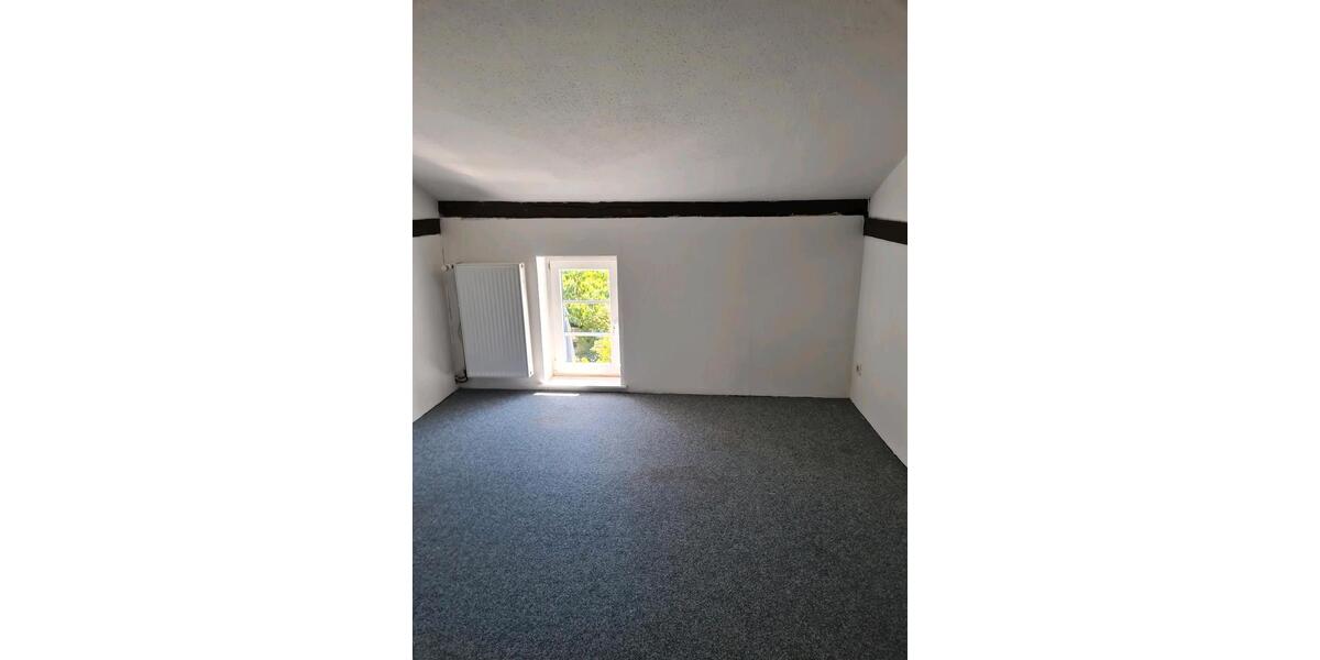 Mietwohnung zum 01.02 2 zimmer