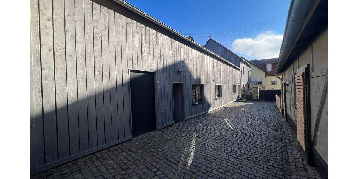 Zimmer Nußbaum - 3 Zimmer, 85 m&sup2;, 1.050&euro; | Angebot:25683775