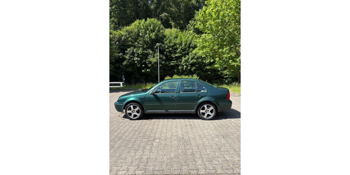 VW Bora 128.000 km 4.599 &euro; Eisenach 99817