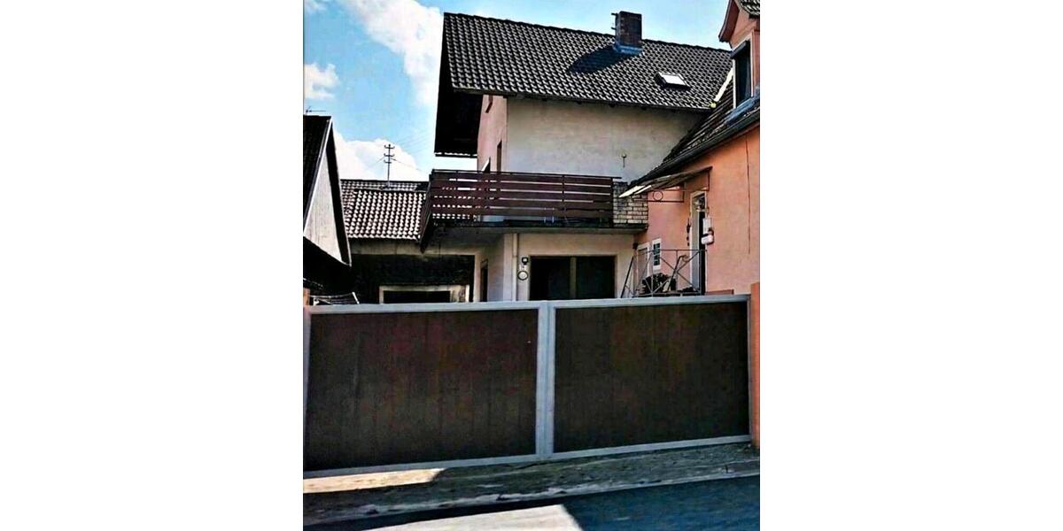 Einfamilienhaus Bad Königshofen im Grabfeld - 5 Zimmer, 176 m&sup2;, 99.000&euro; | Angebot:24655328