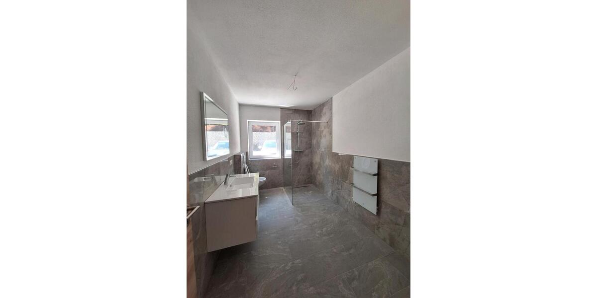 Erdgeschoßwohnung Teisnach - 1 Zimmer, 76 m&sup2;, 736&euro; | Angebot:26414637