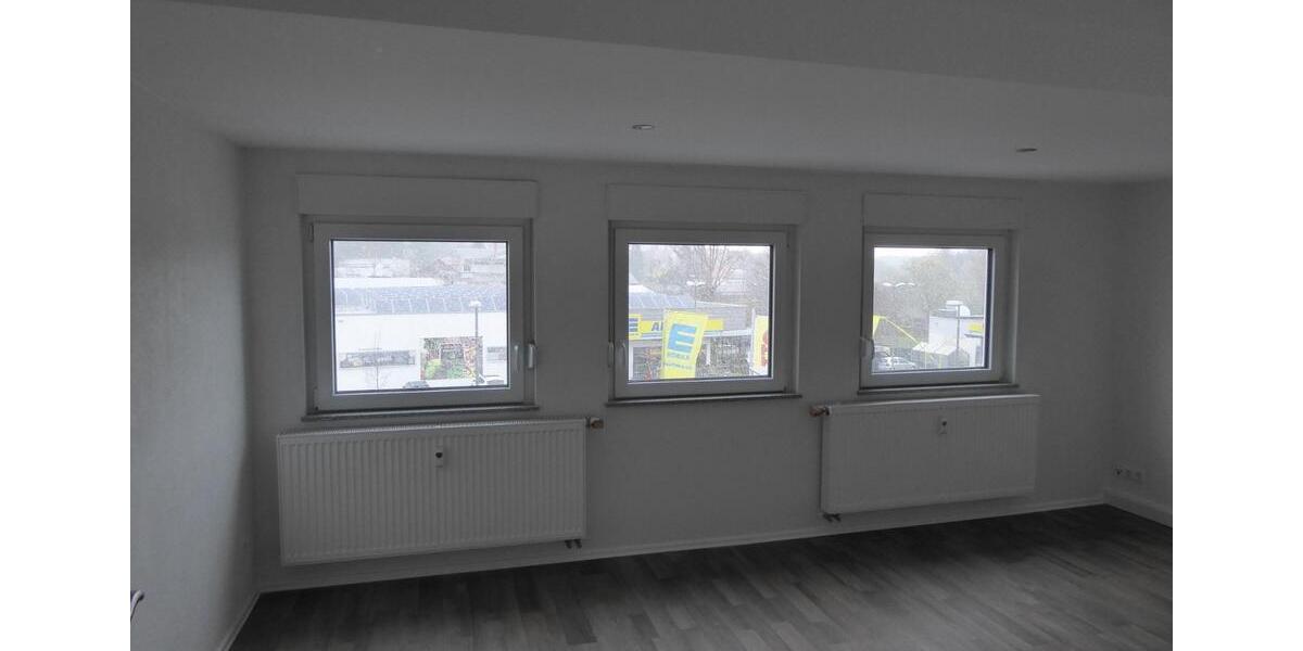 Helle 4 Zimmer Küche Bad Dachgeschosswohnung über 2 Etagen 4 zimmer