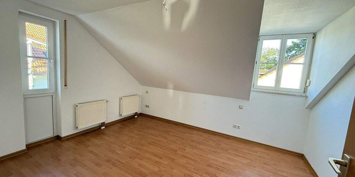 Etagenwohnung Moritzburg Boxdorf - 3 Zimmer, 80 m&sup2;, 249.000&euro; | Angebot:25210816