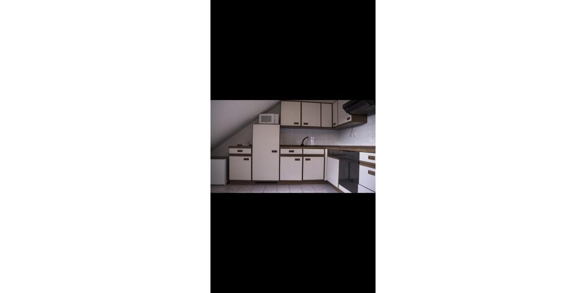 Dachgeschoßwohnung Wiesbaden Klarenthal - 4 Zimmer, 85 m&sup2;, 259.000&euro; | Angebot:27189326