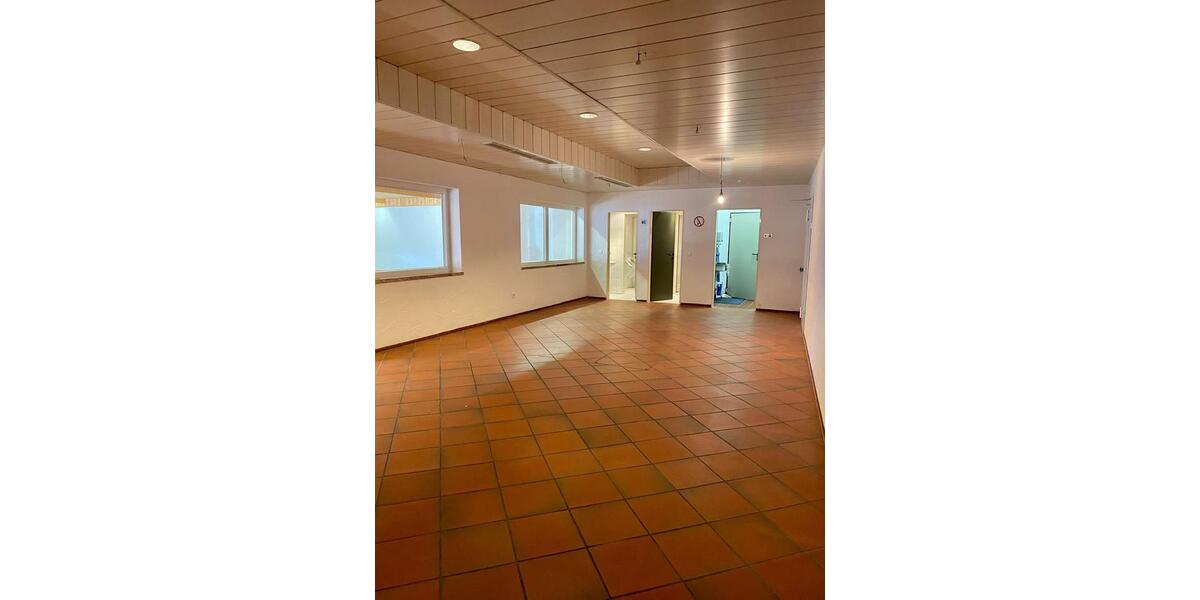 Gewerbeobjekt Kösching - 1.800&euro; | Angebot:24774109