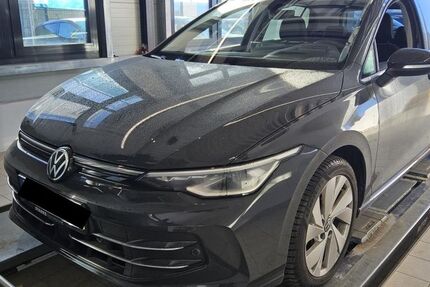 VW Golf 9.365 km 29.920 &euro; Vechta 49377