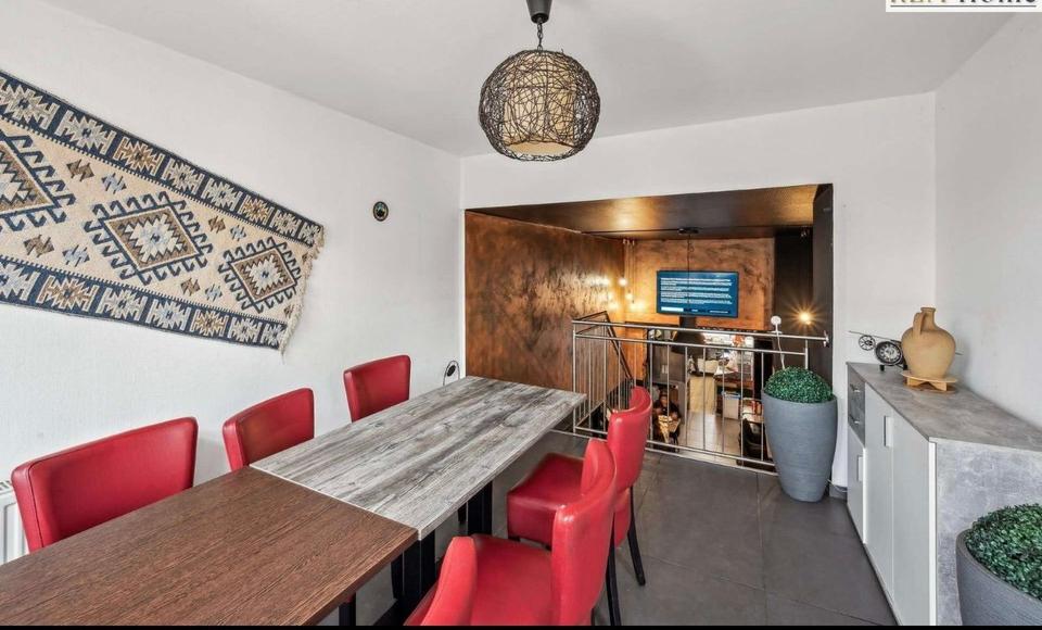 Einfamilienhaus Bückeburg - 15 Zimmer, 278 m&sup2;, 699.000&euro; | Angebot:26733057