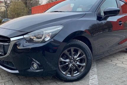 Mazda 2 84.000 km 14.980 &euro; Hamburg 22179