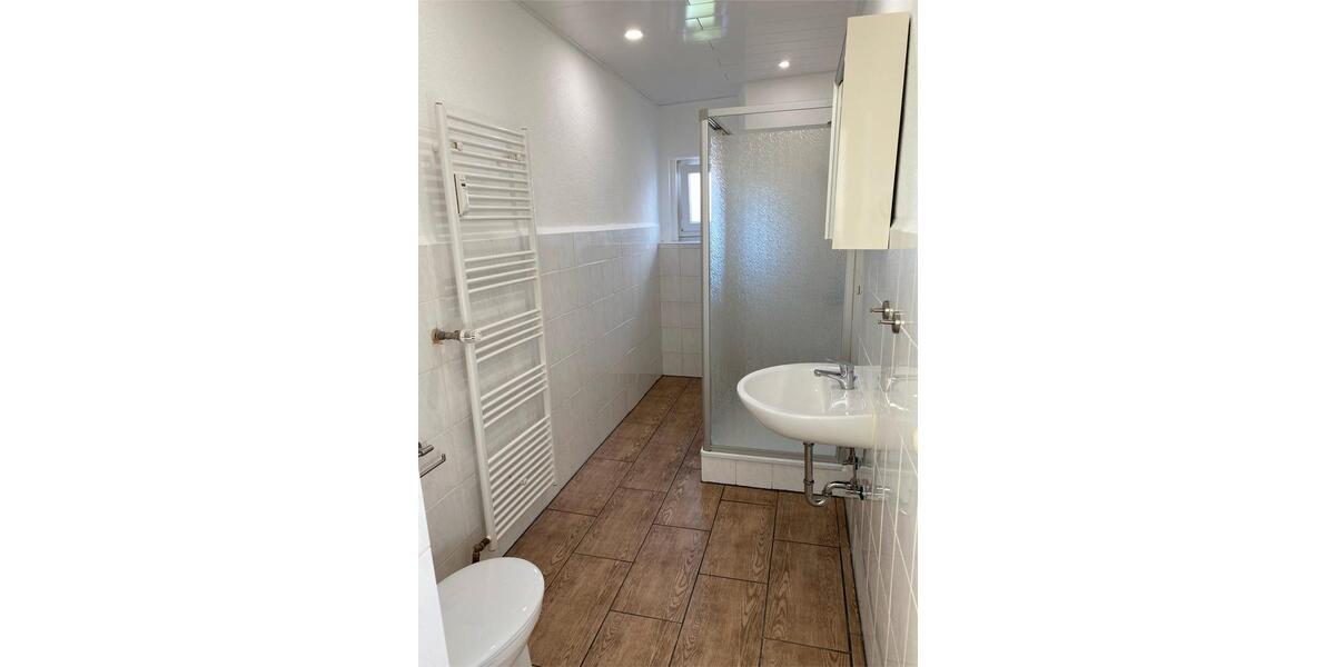 Hochparterre Bad Pyrmont - 4 Zimmer, 81 m&sup2;, 600&euro; | Angebot:26326369