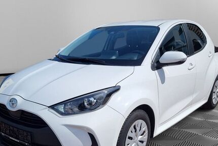 Toyota Yaris 23.829 km 15.995 &euro; Neubrandenburg 17034
