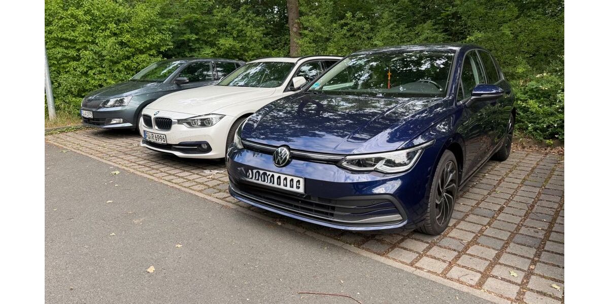 VW Golf 98.000 km 20.790 &euro; Fürth 90766