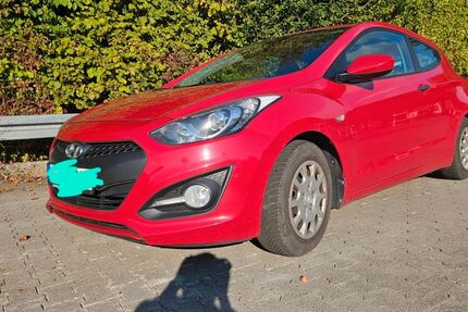 Hyundai i30 177.000 km 3.999 &euro; Hiddenhausen 32120