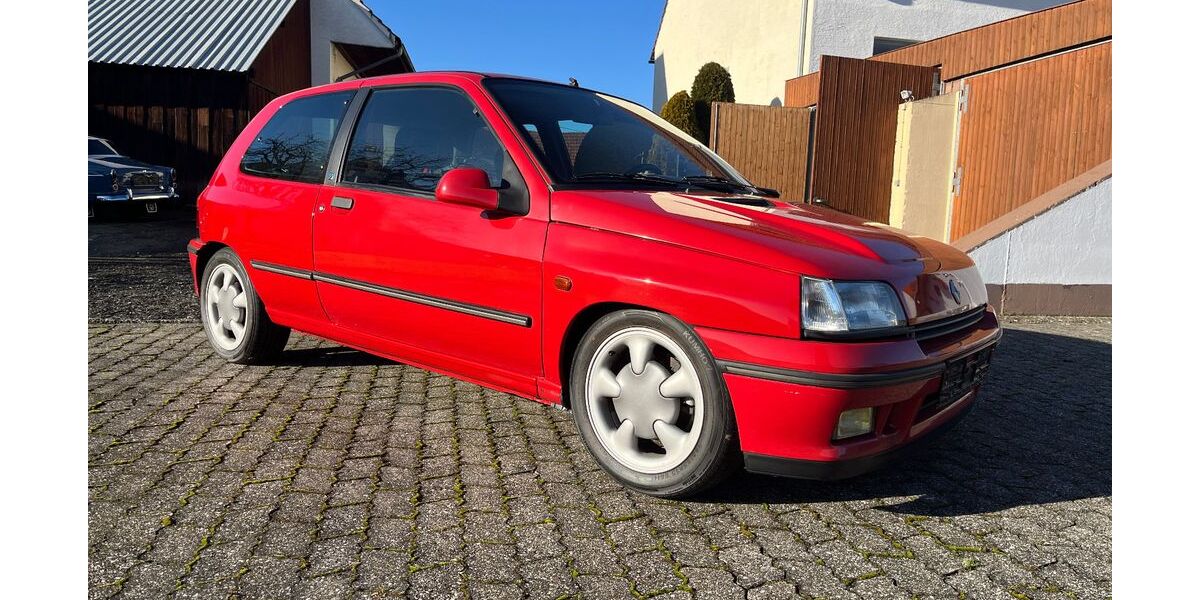 Renault Clio 143.400 km 13.990 &euro; Kissing 86438