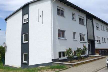 Wohnung Bickenbach - 3 Zimmer, 81 m&sup2;, 950&euro; | Angebot:27130810