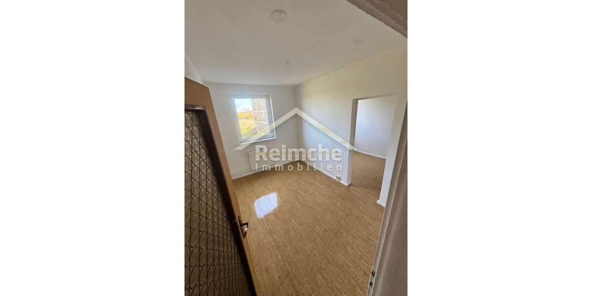 Etagenwohnung Schönebeck - 4 Zimmer, 65 m&sup2;, 32.900&euro; | Angebot:27453442