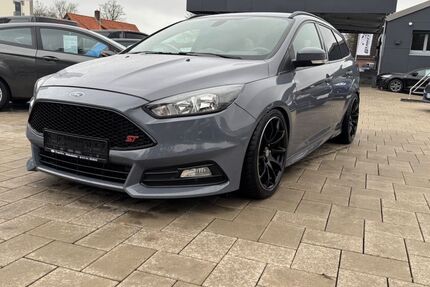 Ford Focus 110.000 km 14.500 &euro; Oldendorf 21727