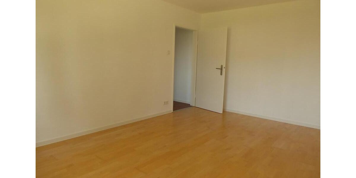 Hochparterre Friedberg - 2 Zimmer, 57 m&sup2;, 700&euro; | Angebot:25394505