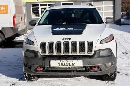 Jeep Cherokee 106.595 km 17.999 &euro; Bad Kötzting 93444