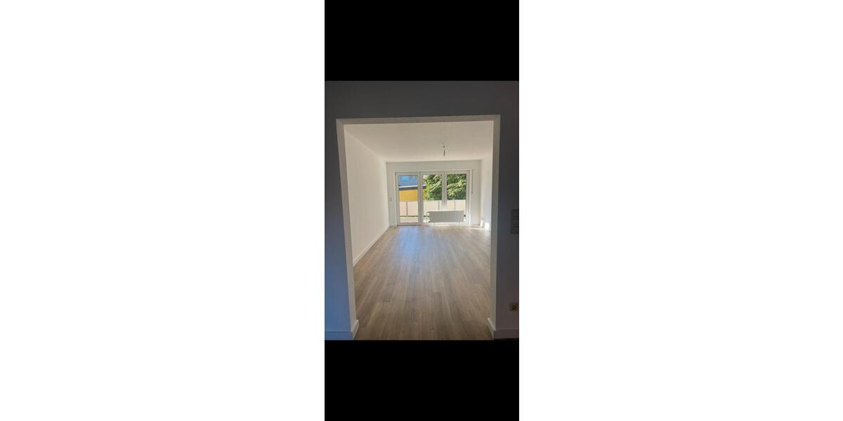 Erdgeschoßwohnung Lübbecke - 3.5 Zimmer, 82 m&sup2;, 192.000&euro; | Angebot:26124177